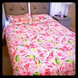 Lilly Pulitzer duvet queen comforter & pillows!